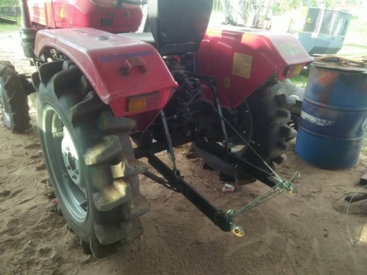 รถไถ ยูเอ็ม ไทซัน 354