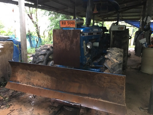 ขายรถไถ ford 7810