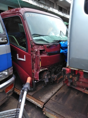 หัวเก๋ง hino dutro กว้าง