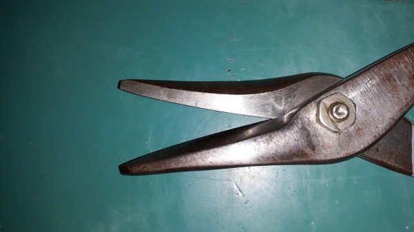 ขายกรรไกรตัดแผ่นเหล็กWISS MADE IN USA.ใหม่เก่าเก็บ