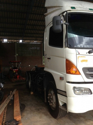 ขายหัวลาก Hino Meca320 เครื่องP11c ปี49 ทั้งหัวและหาง สามมิตร 3 เพลา รถสวยพร้อมใช้งานครับ