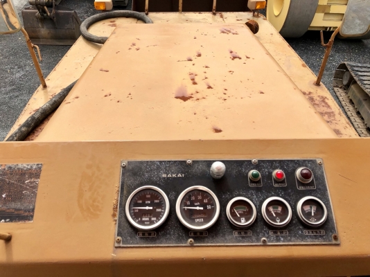 ขายรถบด 9 ล้อ SAKAI TS150 เครื่องยนต์ ISUZU 6BD1 4000 ชั่วโมง FROM JAPAN สภาพพร้อมใช้งาน สนใจติดต่อ 063-9316985 ID LINE : 0639316985 ครับ