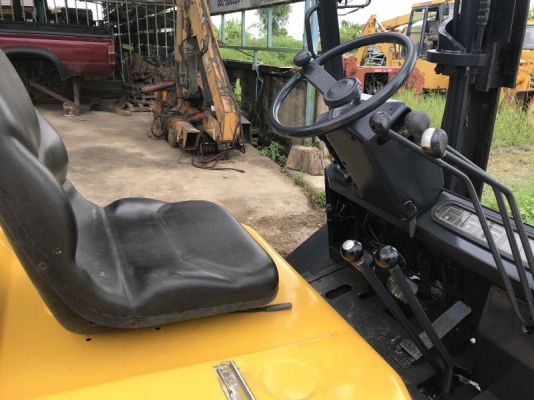ขายรถ ฟอร์คลิฟต์ sumitomo 2.5 ตัน เครื่องยนต์ดีเซล มีเอกสารอินวอย 230000