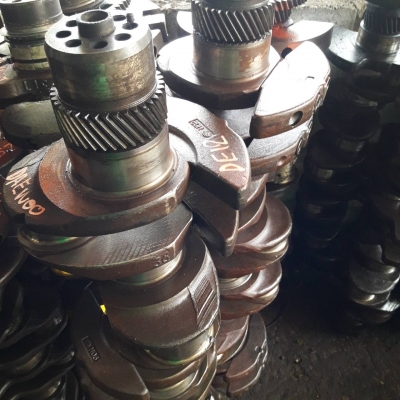 ข้อเหวี่ยงแดวู DE12 STD รุ่น 360แรง รื้อจากเครื่อง มี3เส้น