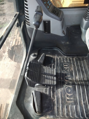 แบคโฮ KOMATSU  PC200 เลขไมล์ 14068