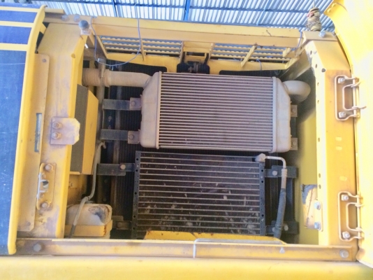 แบคโฮ KOMATSU  PC200 เลขไมล์ 14068