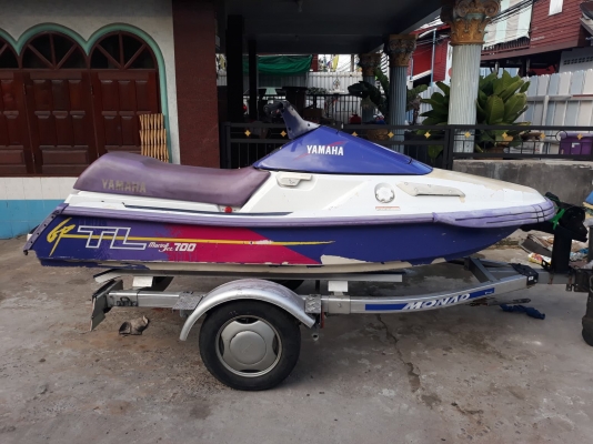 YAMAHA TL700