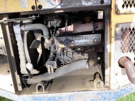 รถขุดKOMATSU PC60รุ่น6 ทำงานดี เครื่องปั้มเดิมแรงดี ช่วงล่าวแน่น เอกสารซื้อขาย ราคา295,000บ. สนใจ0835601591