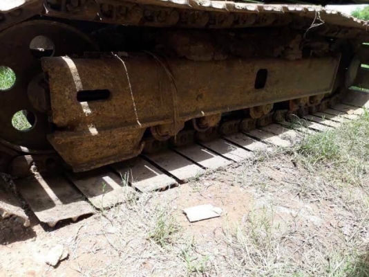 รถขุดKOMATSU PC60รุ่น6 ทำงานดี เครื่องปั้มเดิมแรงดี ช่วงล่าวแน่น เอกสารซื้อขาย ราคา295,000บ. สนใจ0835601591