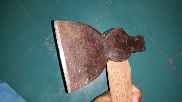 ขายขวานเก่าเมกา MADE IN USA.ด้ามไม้ประดู่