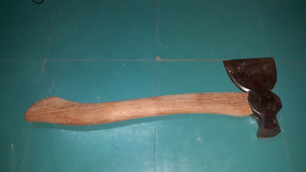 ขายขวานเก่าเมกา MADE IN USA.ด้ามไม้ประดู่