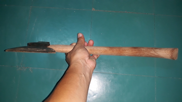 ขายขวานเก่าเมกา MADE IN USA.ด้ามไม้ประดู่