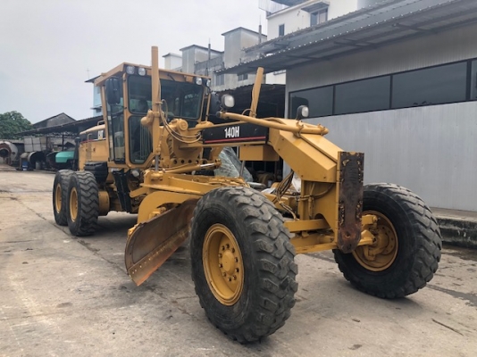 รถเกรดม่ใหม่ Cat140H-APM ปี 2003 พร้อมสแกนริฟาย เพียง 7700 ชม.