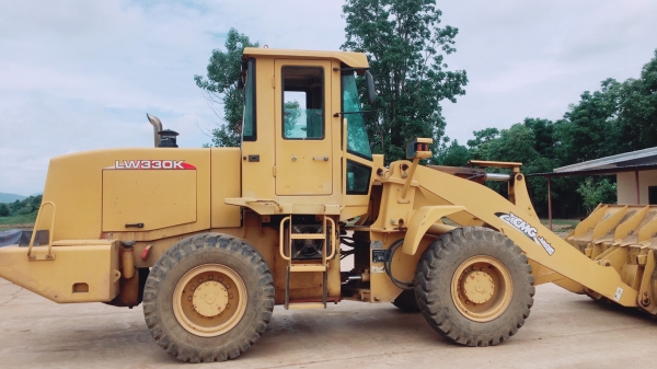 รถตักแขนยาวสภาพสวยๆๆๆ รถตักแขนยาวสภาพสวยๆๆๆ