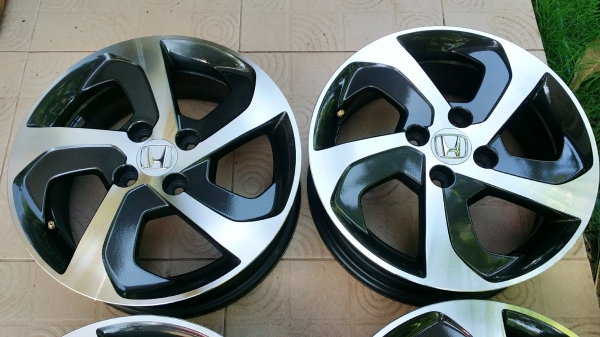 แม็กฮอนด้า ขอบ15 4รู100 ชุด 4วง