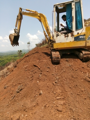ขายแบคโฮ KOMATSU 20-6 เครื่องเดิม ไม่รั่วซึม ช่วงล่างแน่น ปั้มแรง มีแอร์​ พร้อมใช้งาน ไม่ต้องซ่อม มี