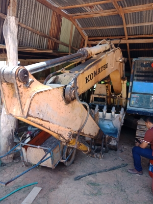 ขายแบคโฮ โคมัทสุ120-3ราคาเบาๆ