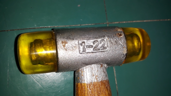 ขายค้อนพลาสติกใสแข็งMETABO 1-22 GERMANY.งานนอกเก่าเก็บ