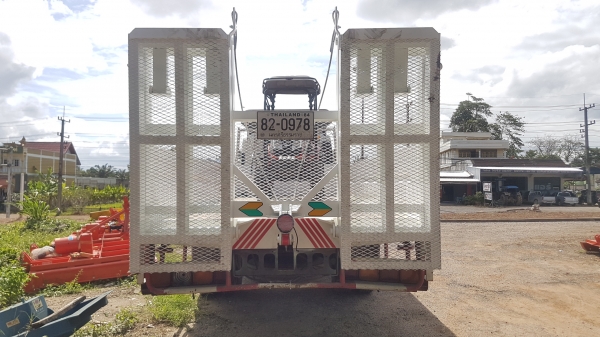 ขายรถ 6 ล้อ ISUZU FRR210 + บันไดไฮโดรลิค ใช้น้อยมาก