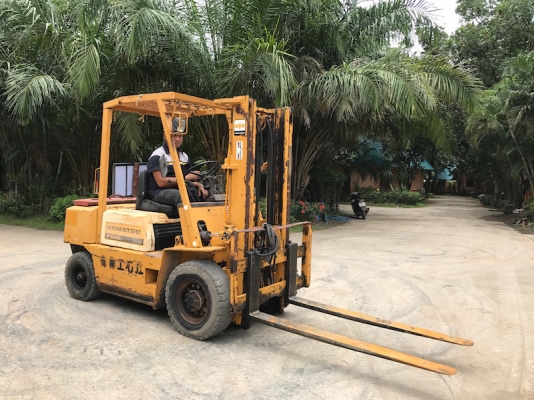 ขายFORKLIFT KOMATSU FG25-8(2.5ตัน) สวยเดิมจากญี่ปุ่น ยังไม่เคยใช้ในไทย 99,000เท่านั้น!!