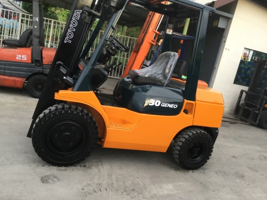 อาร์ ซี เอช โฟรคลิฟท์ ขาย โตโยต้า รุ่น 7 ดีเซล 3 ตัน