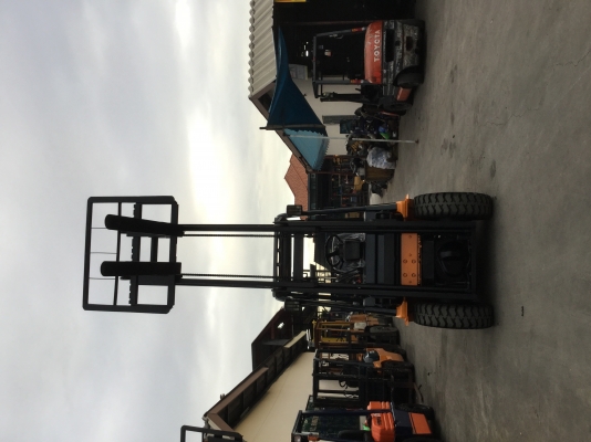 อาร์ ซี เอช โฟรคลิฟท์ ขาย โตโยต้า รุ่น 7 ดีเซล 3 ตัน