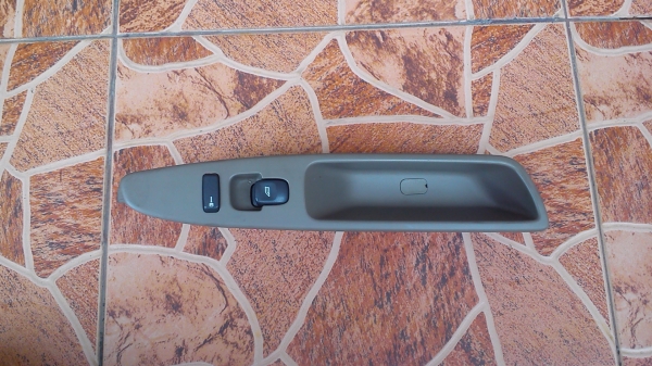 กรอบพร้อมสวิทช์ กด กระจก VOLVO V40 ด้านหน้าข้างซ้าย