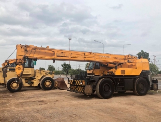 ขายรถเครน TADANO TR250M-5 (ขนาด 25 ตัน) ปี 1993 รถนอกนำเข้าครับ ไม่เคยใช้งานในไทย มีVDOการทำงาน ขายรถเครน TADANO TR250M-5 (ขนาด 25 ตัน) ปี 1993 รถนอกนำเข้าครับ ไม่เคยใช้งานในไทย มีVDOการทำงาน