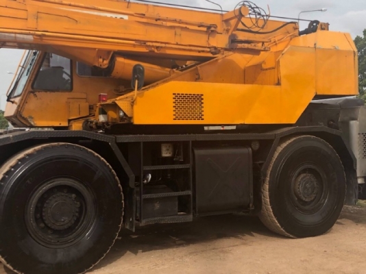 ขายรถเครน TADANO TR250M-5 (ขนาด 25 ตัน) ปี 1993 รถนอกนำเข้าครับ ไม่เคยใช้งานในไทย มีVDOการทำงาน