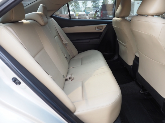 NEW ALTIS 1.6G TOP ปี2015แท้ รถมือเดียว ไมล์น้อย สภาพดี