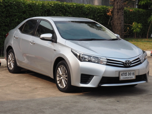NEW ALTIS 1.6G TOP ปี2015แท้ รถมือเดียว ไมล์น้อย สภาพดี NEW ALTIS 1.6G TOP ปี2015แท้ รถมือเดียว ไมล์น้อย สภาพดี