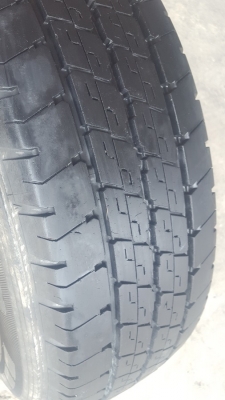 ขายยาง\% 215/70/15 ปี 16 DUNLOP LT36 2 เส้น ขายยาง\% 215/70/15 ปี 16 DUNLOP LT36 2 เส้น
