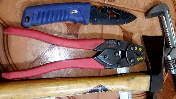 ขายคีมย้ำสายไฟฟ้า DENSEN MADE IN JAPAN.มือสอง