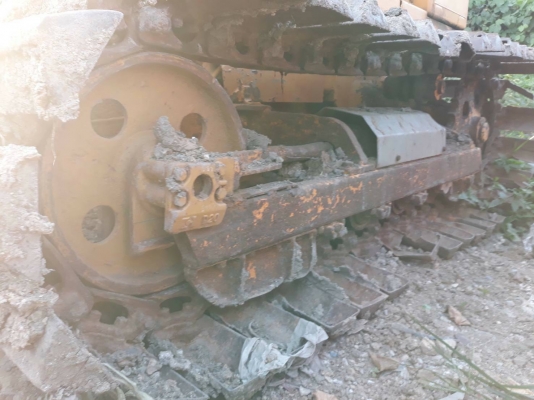 ขายรถแทรคเตอร์ KOMATSU D21P-5 ราคา 145000 ขายรถแทรคเตอร์ KOMATSU D21P-5 ราคา 145000