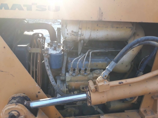 ขายรถแทรคเตอร์ KOMATSU D21P-5 ราคา 145000 ขายรถแทรคเตอร์ KOMATSU D21P-5 ราคา 145000