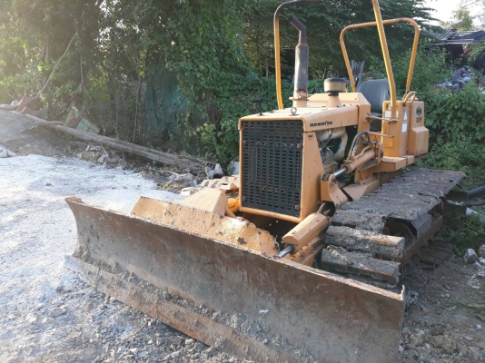 ขายรถแทรคเตอร์ KOMATSU D21P-5 ราคา 145000 ขายรถแทรคเตอร์ KOMATSU D21P-5 ราคา 145000