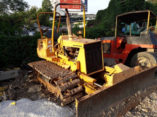 ขายรถแทรคเตอร์ KOMATSU D21P-5 ราคา 145000