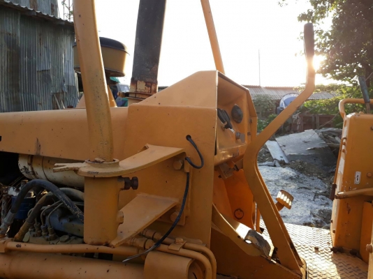 ขายรถแทรคเตอร์ KOMATSU D21P-5 ราคา 145000