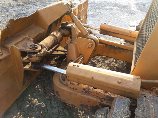 ขายรถแทรคเตอร์ KOMATSU D21P-5 ราคา 145000