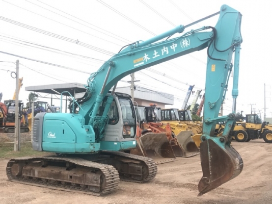 ขายรถขุด KOBELCO SK200SR มีลายหัวกระแทก รถนอกนำเข้าเองจากญี่ปุ่น สภาพสวยพร้อมใช้ มีVDOการทำงานครับ