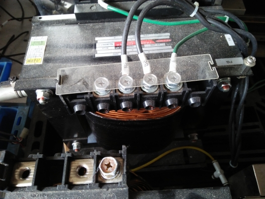 หม้อแปลงขนาด1kvaกับ4kvaเข้า220vออก110v/100v