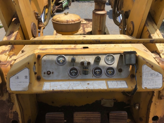 ขายรถตักแทร็คเหล็ก CATERPILLAR 955L สภาพพร้อมใช้งาน นำเข้าจากญี่ปุ่น ติดต่อ 063-9316985 ID LINE : 0639316985 ครับ