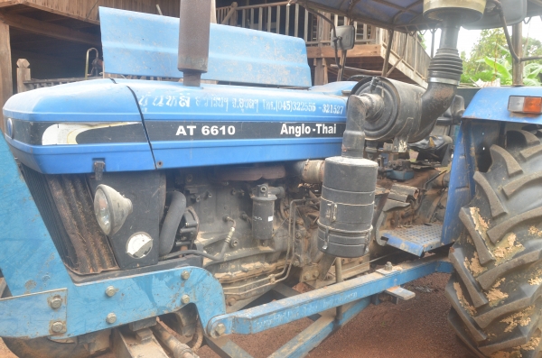 AT 6610 90 แรงม้า เฉพาะตัวรถ 430,000 รถปี 2006 5,xxx ชั่วโมง เอาไปลุยงานได้เลย รับรองคุ้ม สภาพรถสวยมาก อยู่อำนาจเจริญ