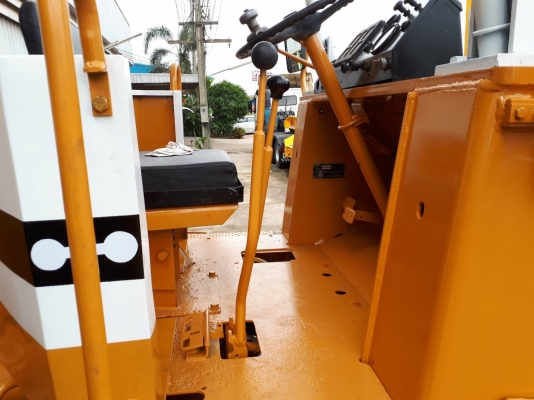 ขาย รถตัก KOMATSU 510 กรองเดี่ยว รถเช็คใหม่ทั้งคัน ต่อแขนเรียบร้อย รถพร้อมใช้งานครับ