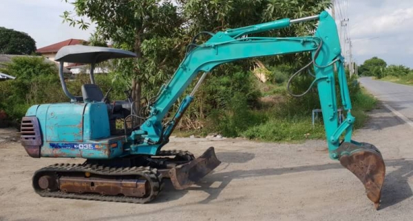 ขายด่วนรถแบคโฮคูโบต้าK35คอลโทลสั้นน้ำมันปั้มนี้วติดลายหัวกะแทกดีเทียบเท่าPC35รถนอกสถาพดีพร้อมใช้เพิ่งนำเข้ามายังไม่เคยใช้งานในไทยเลย