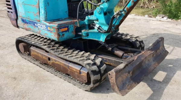 ขายด่วนรถแบคโฮคูโบต้าK35คอลโทลสั้นน้ำมันปั้มนี้วติดลายหัวกะแทกดีเทียบเท่าPC35รถนอกสถาพดีพร้อมใช้เพิ่งนำเข้ามายังไม่เคยใช้งานในไทยเลย