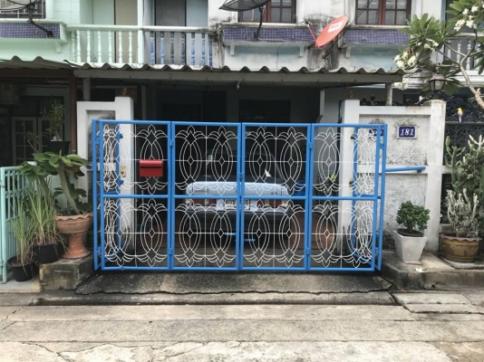 ทาวน์เฮ้าส์ 2 ชั้น 2 หลังติดกัน ซอยลาดพร้าว 101