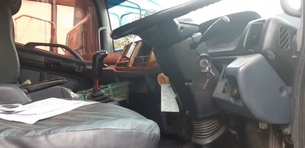 ขายหัวลาก Hino Meca 260 ปี47 หัวสวยพร้อมใช้งาน ครับ