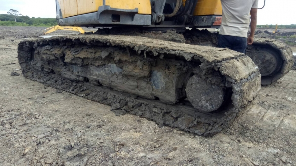 มี VDO ให้ชม.รถแบคโฮ VOLVO EC210LC ราคา 750000