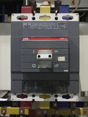 ขายตู้ MCCB Main breaker Abb 630A SACE S6N breaker ย่อยของ Abb 6 ตัว Pipat 098-2641749